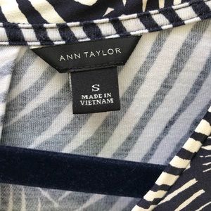Ann Taylor Tops - Ann Taylor Top Ann Taylor Tops - Ann Taylor Top